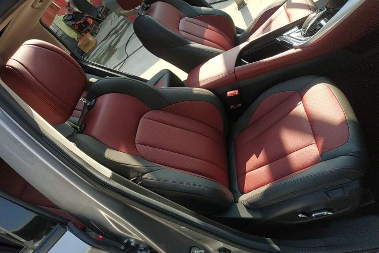 Used Dongfeng Aeolus AX7 2021 PRO 1.6T Automatic Glory Edition