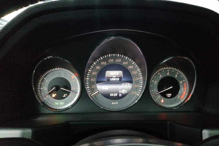 Used Mercedes-Benz GLK-Class 2015 GLK 300 4MATIC Fashion Edition Ultimate Version
