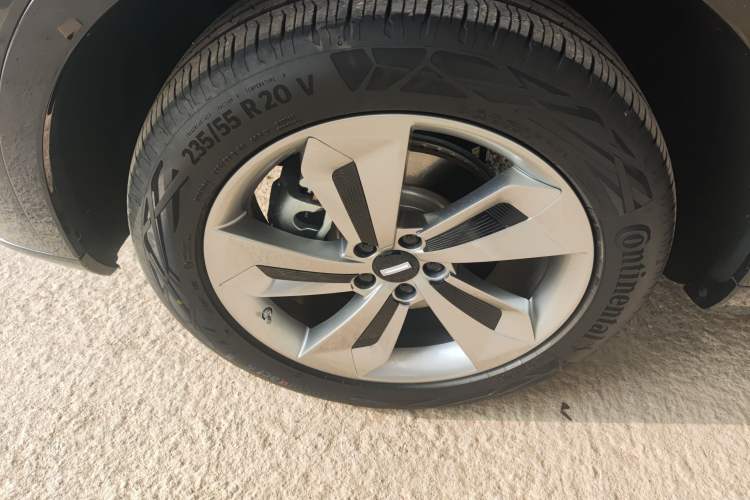 Used Wey Mocha New Energy 2024 Hi4 Four-Wheel Drive Long-Range Version Exterior 4