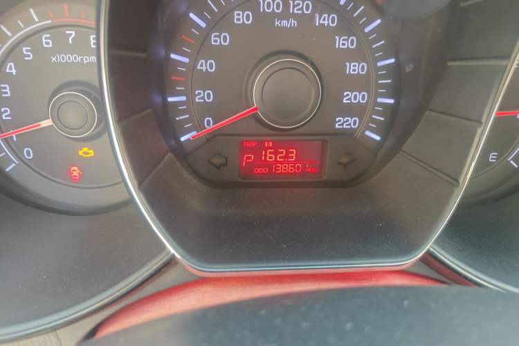 Used Kia K2 2012 Sedan 1.4L Automatic GLS Commemorative Edition
