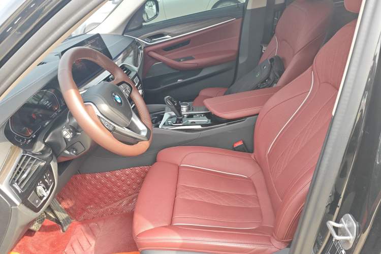 Used BMW 5 Series 2022 Second Facelift 530Li Luxury Edition Premium Package
