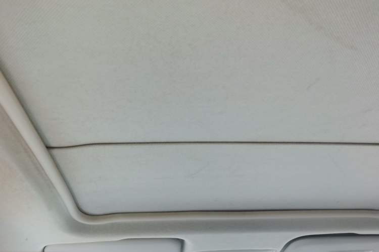 Used Soueast V6 Lingshi 2014 1.5L Manual Luxury Edition for Women Headliner