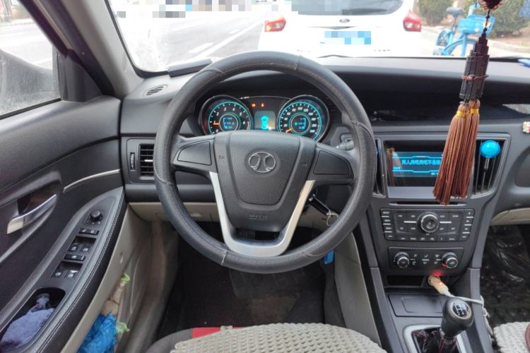 Used BAIC Senova D50 2014 1.5L manual standard version