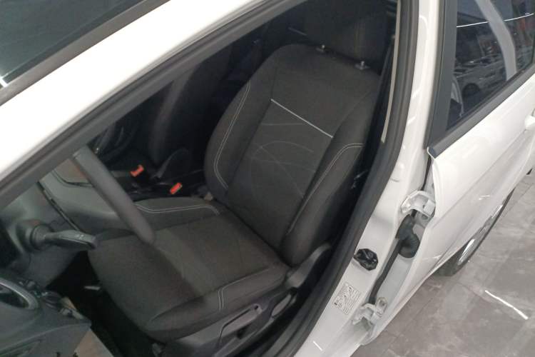 Used Ford Fiesta 2013 Hatchback 1.5L Automatic Fashion Edition
