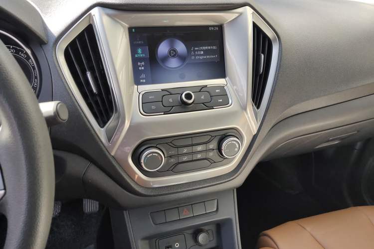 Used MG GT 2016 1.5L Automatic Value-Added Luxury Edition Audio And AC Panel