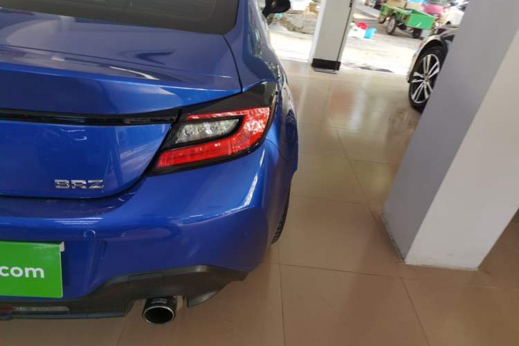 Used Subaru BRZ 2022 2.4L Manual Version Exterior 3