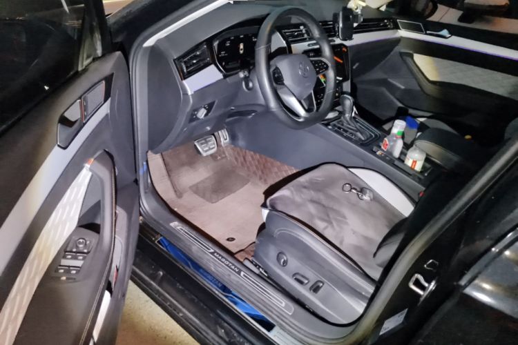 Used Volkswagen Magotan 2023 2 Million Units Commemorative Edition 330TSI DSG Luxury Version