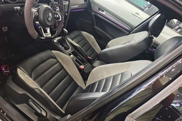 Used Volkswagen Golf 2017 280TSI Automatic R-Line Million-Vehicle Commemorative Edition