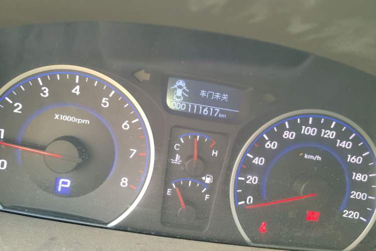 Used Hyundai Celesta 2011 1.6L Automatic Luxury Version