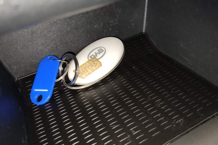 Used BYD Song 2017 Gaishi Upgrade Edition 1.5TI Manual Elite Model Interior 1