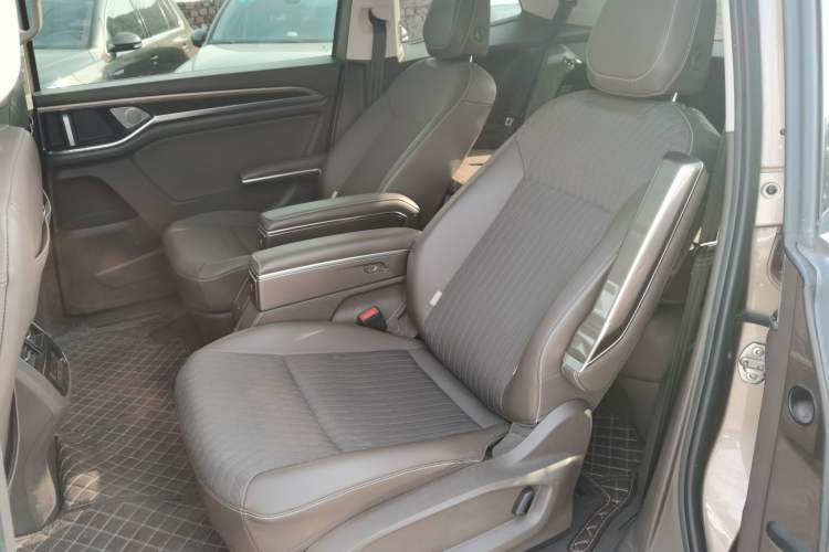 Used Volkswagen Viloran 2020 330TSI Business Edition