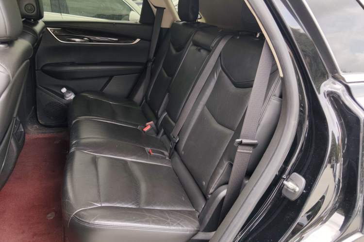 Used Cadillac XT5 2018 25T Luxury Model Left Rear Seat