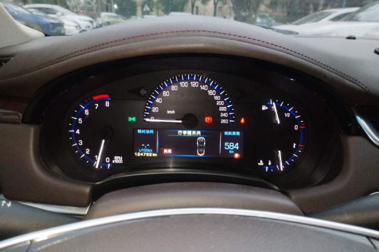 Used Cadillac XTS 2013 28T Luxury Model
