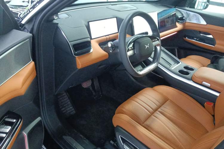 Used XPeng G9 2024 570 Max Driver Seat