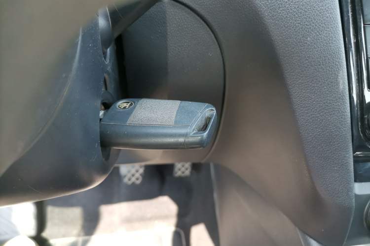 Used Skoda Octavia 2017 1.6L Manual Smart Drive Edition
