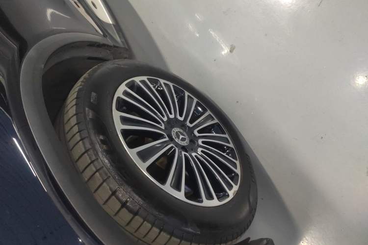 Used Mercedes-Benz GLC 2019 GLC 200 4MATIC Left Front Wheel Hub