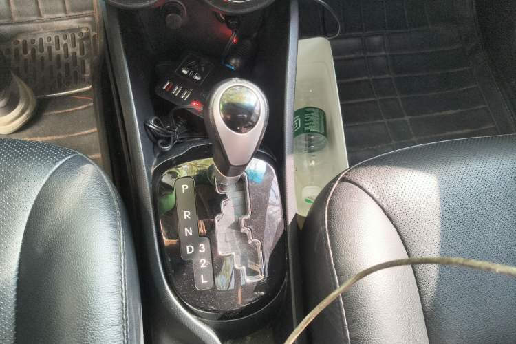 Used Kia K2 2011 Sedan 1.6L Automatic Transmission Premium
