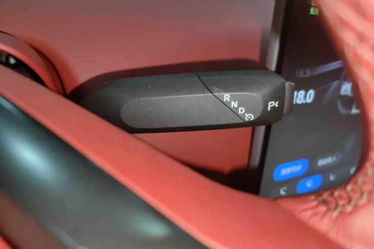 Used Avatr 12 2025 Updated Ultra All-Electric Four-Wheel Drive