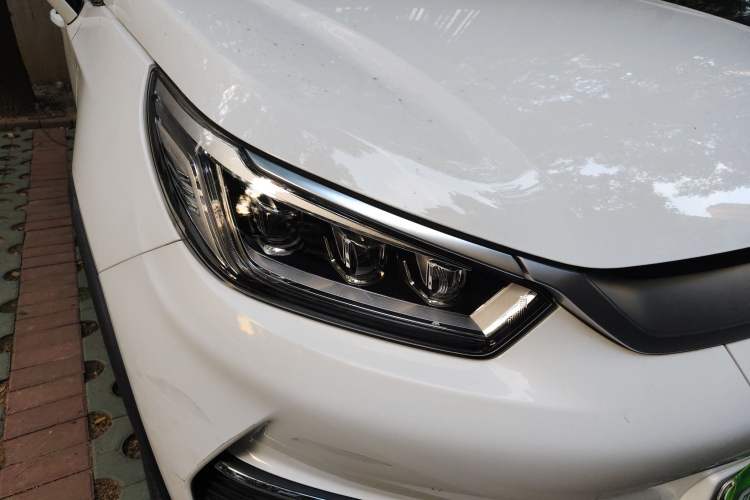 Used BYD Yuan Pro 2021 "Love for a Lifetime" Edition Right Front Headlight