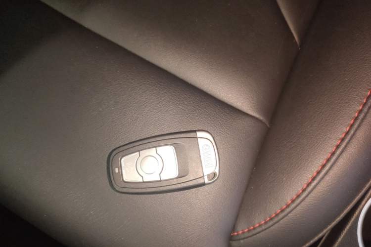 Used Haval H6 2015 Sport Edition 1.5T Automatic Two-Wheel Drive Luxury Model Vehicle Key