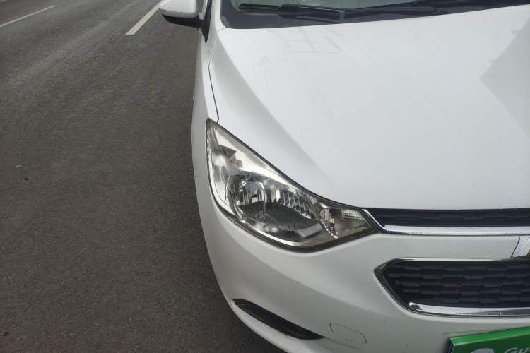 Used Chevrolet Sail 2016 Sail 3 1.3L Manual Comfort Sunroof Edition Right Front Headlight