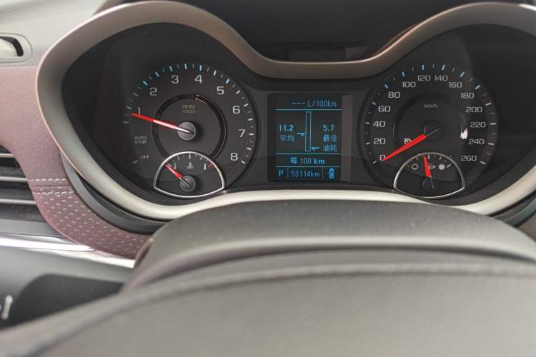 Used Chevrolet Malibu 2018 530T Automatic Luxury Edition Odometer Close Up