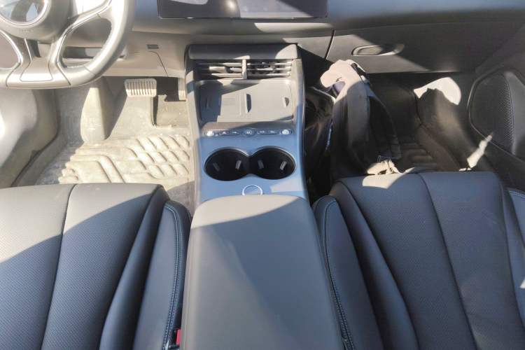 Used BYD Seal 06 New Energy 2025 EV 545KM Flagship Edition Gear Lever