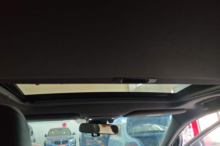 Used Toyota Avalon 2022 Dual-Engine 2.5L XLE Premium Edition Headliner