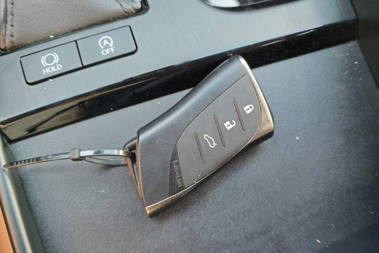 Used Lexus ES 2022 200 Excellence Edition
