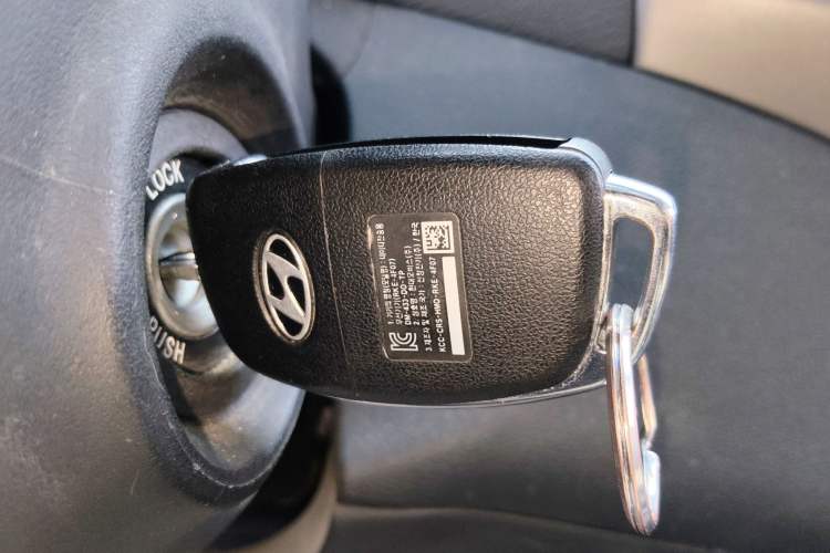 Used Hyundai Elantra (5th Generation / Langdong) 2015 1.6L Manual Fashion Edition
