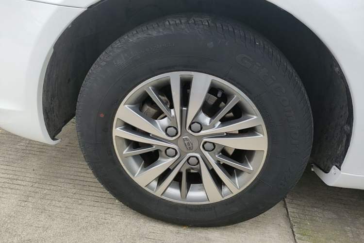 Used Geely Auto Emgrand 2018 1.5L Manual Luxury Model
