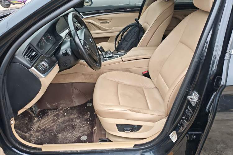 Used BMW 5 Series 2013 530Li Leading Model