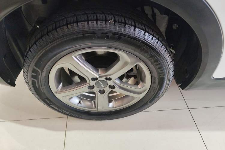 Used JETOUR X70M 2020 Revised 1.5T Manual Partner Version 7-Seater
