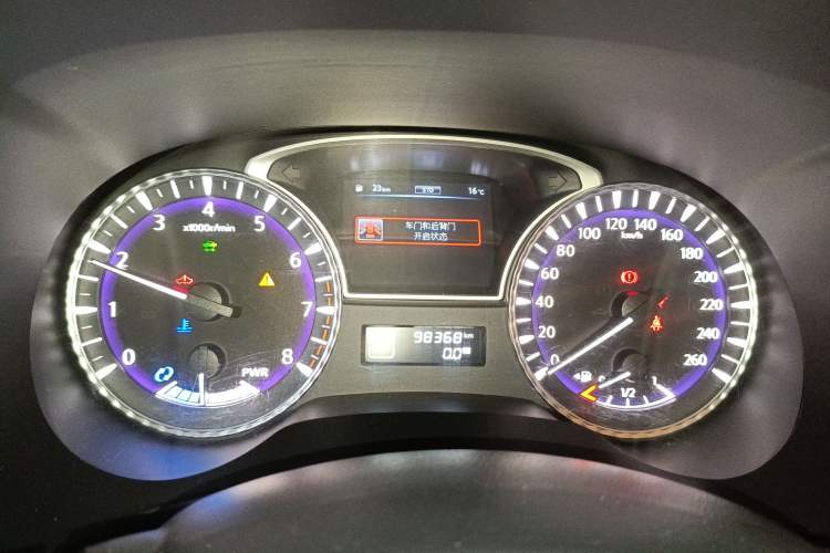 Used Infiniti QX60 2016 2.5 S/C Hybrid Two-Wheel-Drive Excellence Edition China V Standard