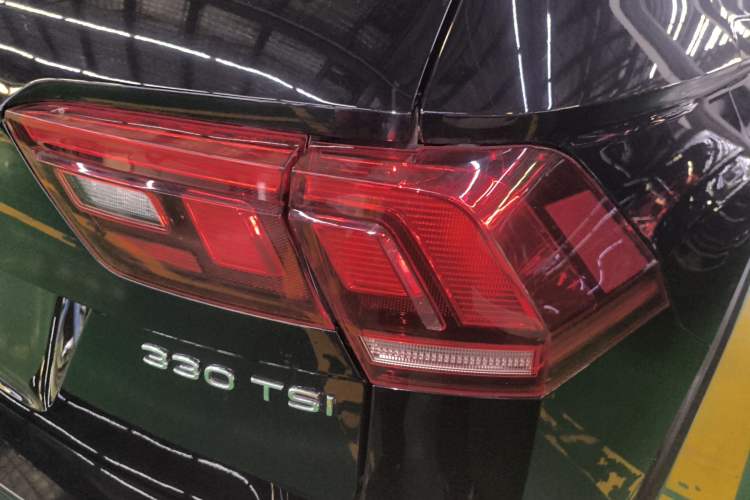 Used Volkswagen Tiguan L 2021 330TSI Automatic Two-Wheel Drive R-Line Enhanced Edition
