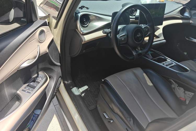 Used BYD Dolphin 2023 420 km Free Version
