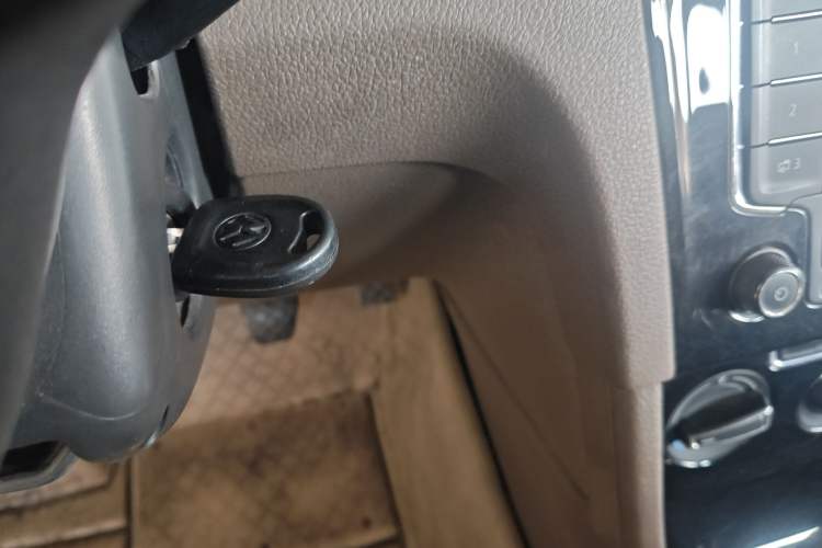 Used Volkswagen Bora 2013 1.6L Manual Comfort Model
