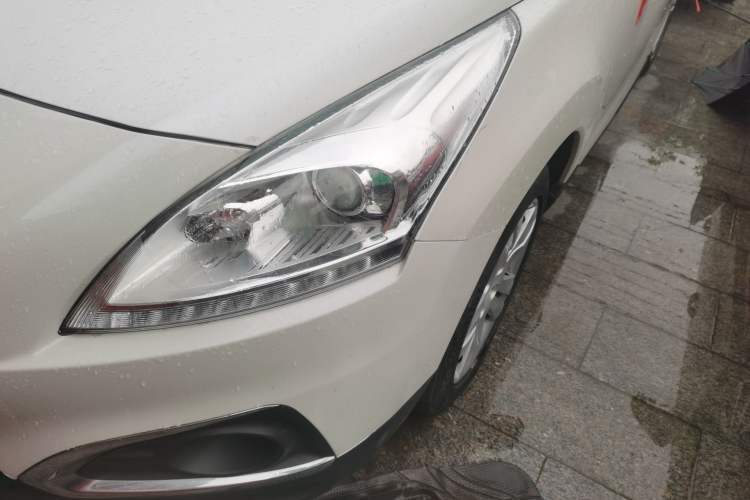 Used Peugeot 3008 2015 1.6THP Automatic Classic Edition Left Front Headlight