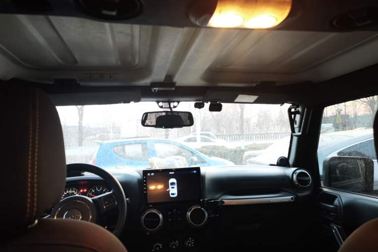 Used Jeep Wrangler 2014 3.0L Sahara Four-Door Edition