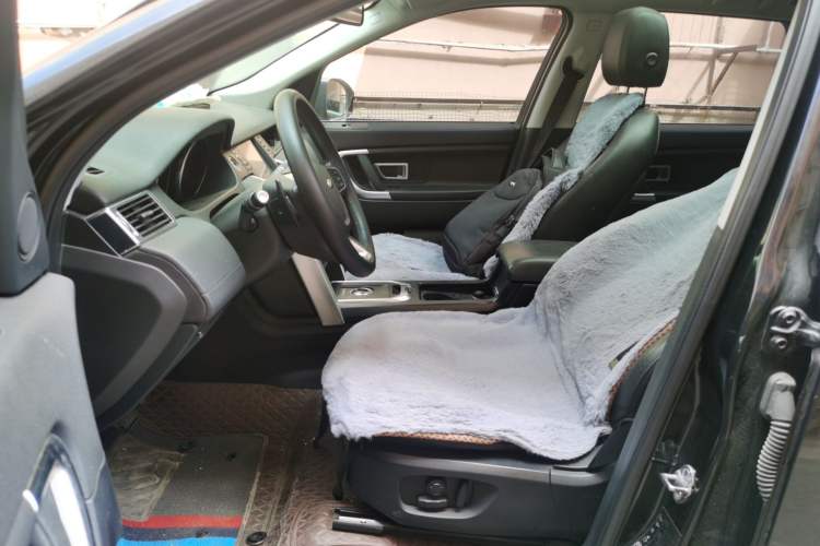 Used Land Rover Discovery Sport 2018 240 PS SE Version Left Front Seat