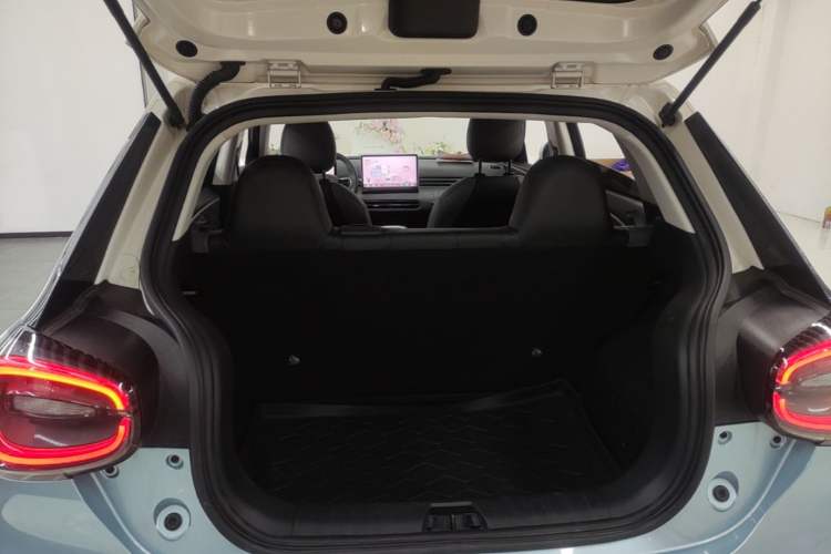 Used Dongfeng NAMMI 01 2024 430 Plus Smart+ Trunk