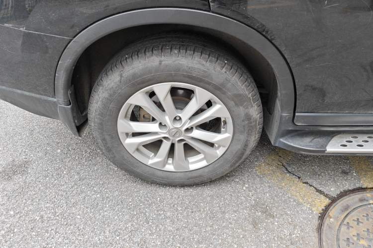 Used Nissan X-Trail 2014 2.0L CVT Comfort Edition 2WD Right Rear Wheel Hub