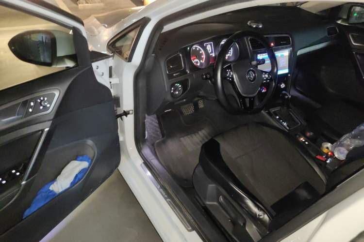 Used Volkswagen Golf 2018 1.6L Automatic Comfort Model