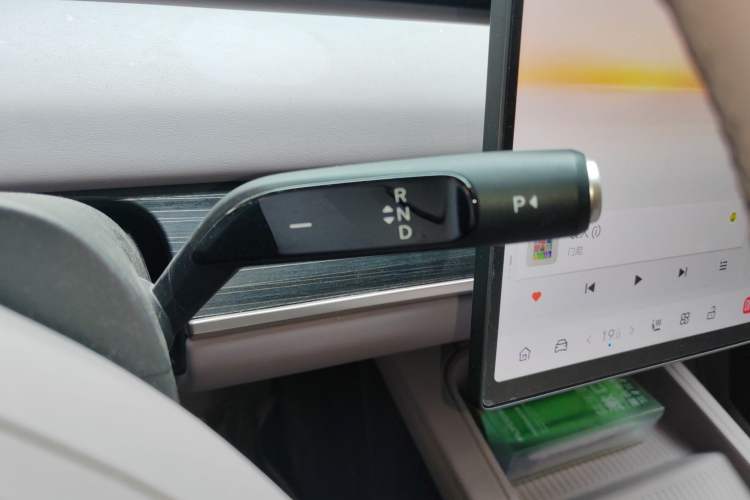 Used ONVO L60 2024 60 kWh Rear-Drive Version