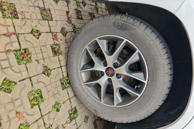 Used BYD Song 2016 GaiShi Edition 1.5TI Manual Elite Model
