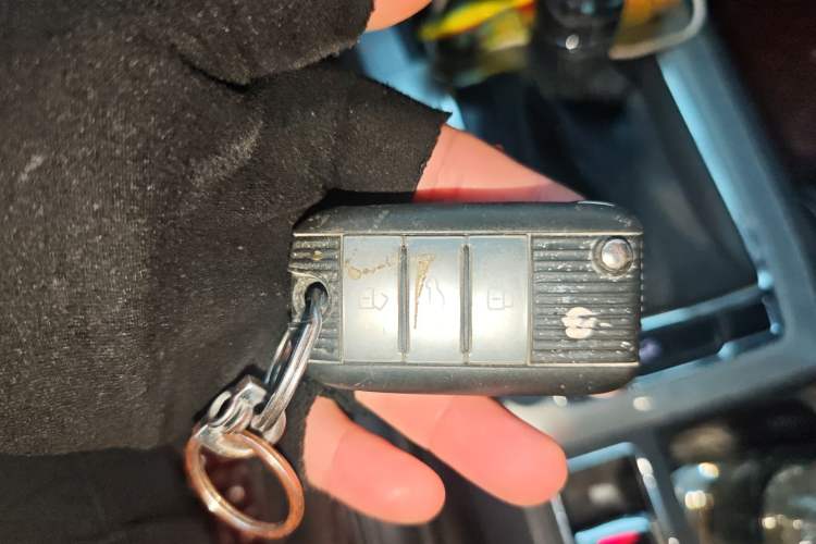 Used Roewe RX5 2016 20T Two-Wheel Drive Automatic Internet Smart Edition Vehicle Key