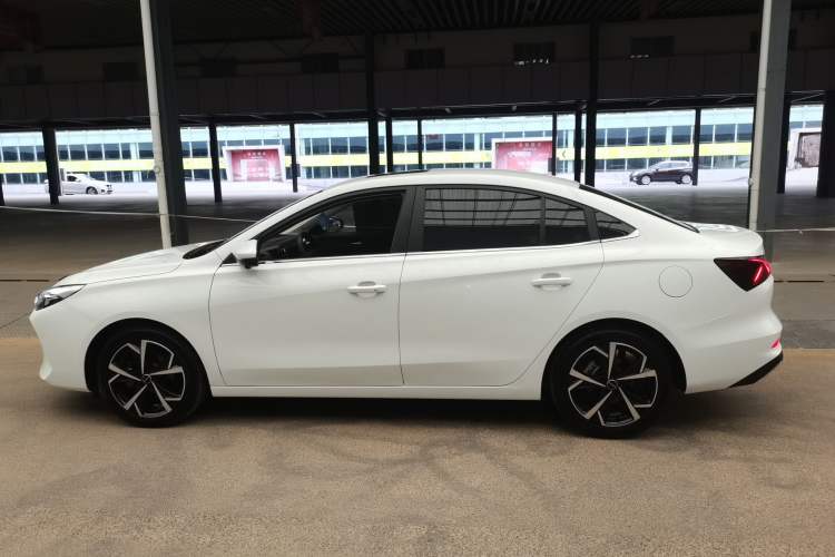 Used Roewe i5 2023 1.5L CVT Luxury Edition