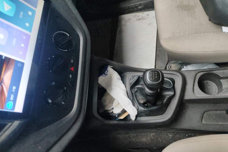 Used Wuling Hongguang V 2019 1.5L Jingqu Version China VI LAR Gear Lever