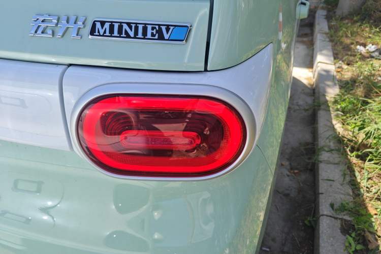 Used Wuling Hongguang MINIEV 2024 3rd Generation 215km Youth Edition