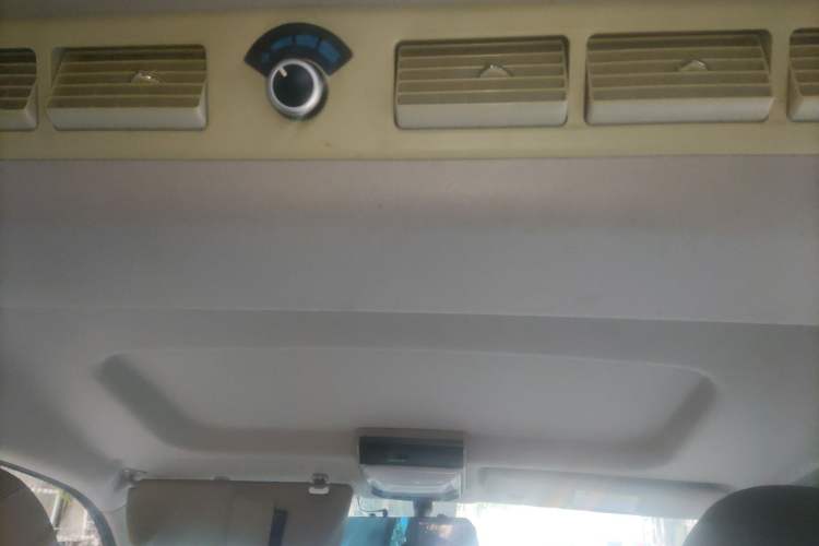 Used FORTHING Lingzhi 2019 M5L 1.6L 7-Seater Luxury Model China VI Standard Headliner